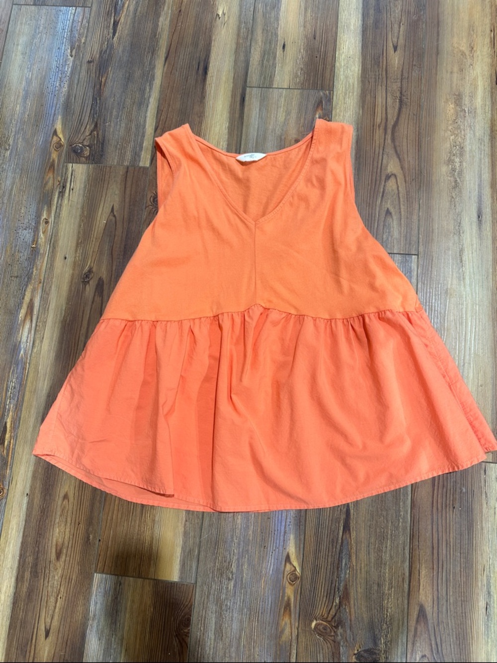 Sleeveless V-Neck Peplum Tank Top - Orange